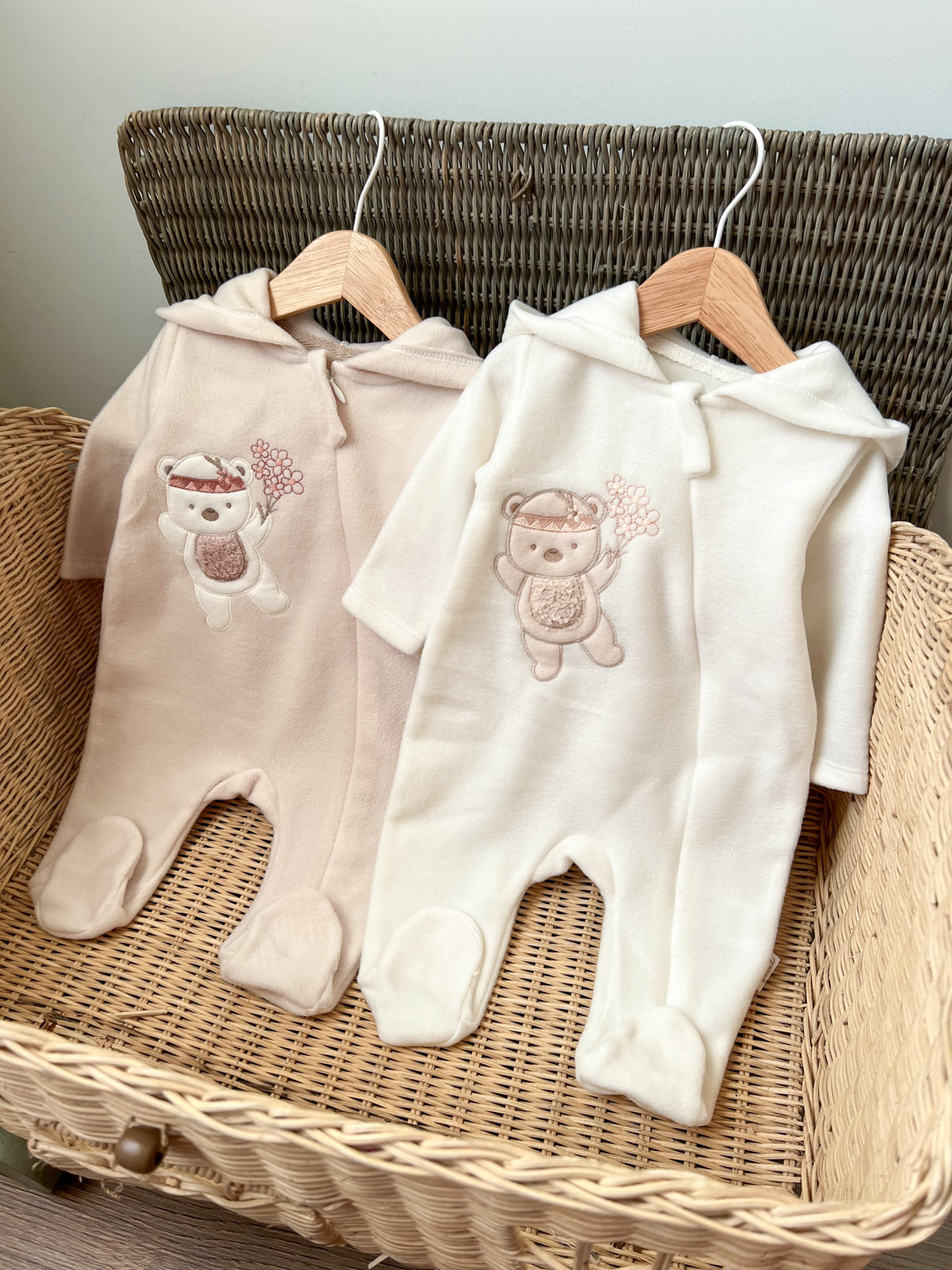 اوفر سحاب مطرز مع كلاو خامة بيبي فليس